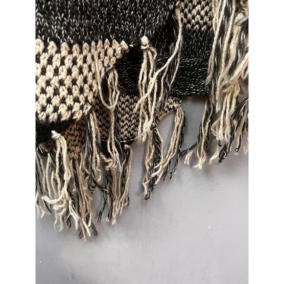 Frazzle Wide Stripe Detail Poncho Black and‎ White Womens One Size Knit Fringe - Picture 5 of 8